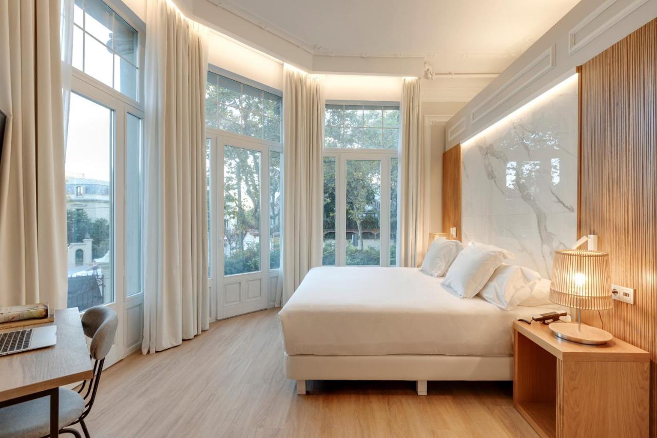 Hotel Boutique Mirlo 巴塞罗那 外观 照片 Deluxe room